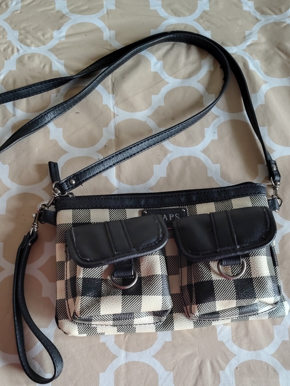 CHAPS Black Cream Plaid Crossbody Bag Convertible Wristlet Purse